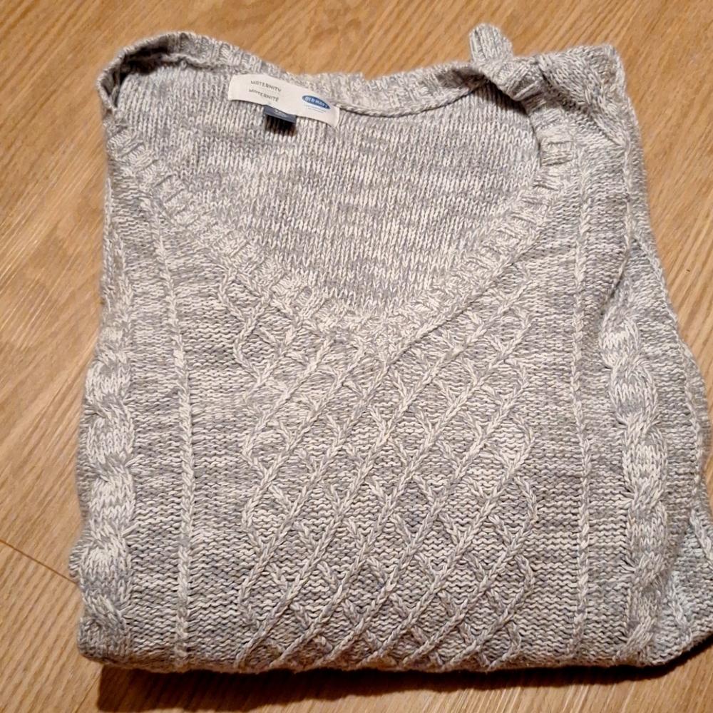 Old Navy Maternity Cable Knit Sweater Size XXL